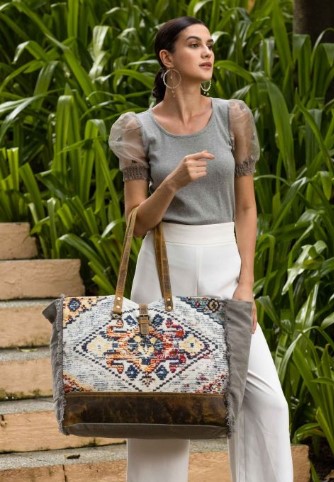 A Woman with Quality Dreamy Affair Weekender Bag